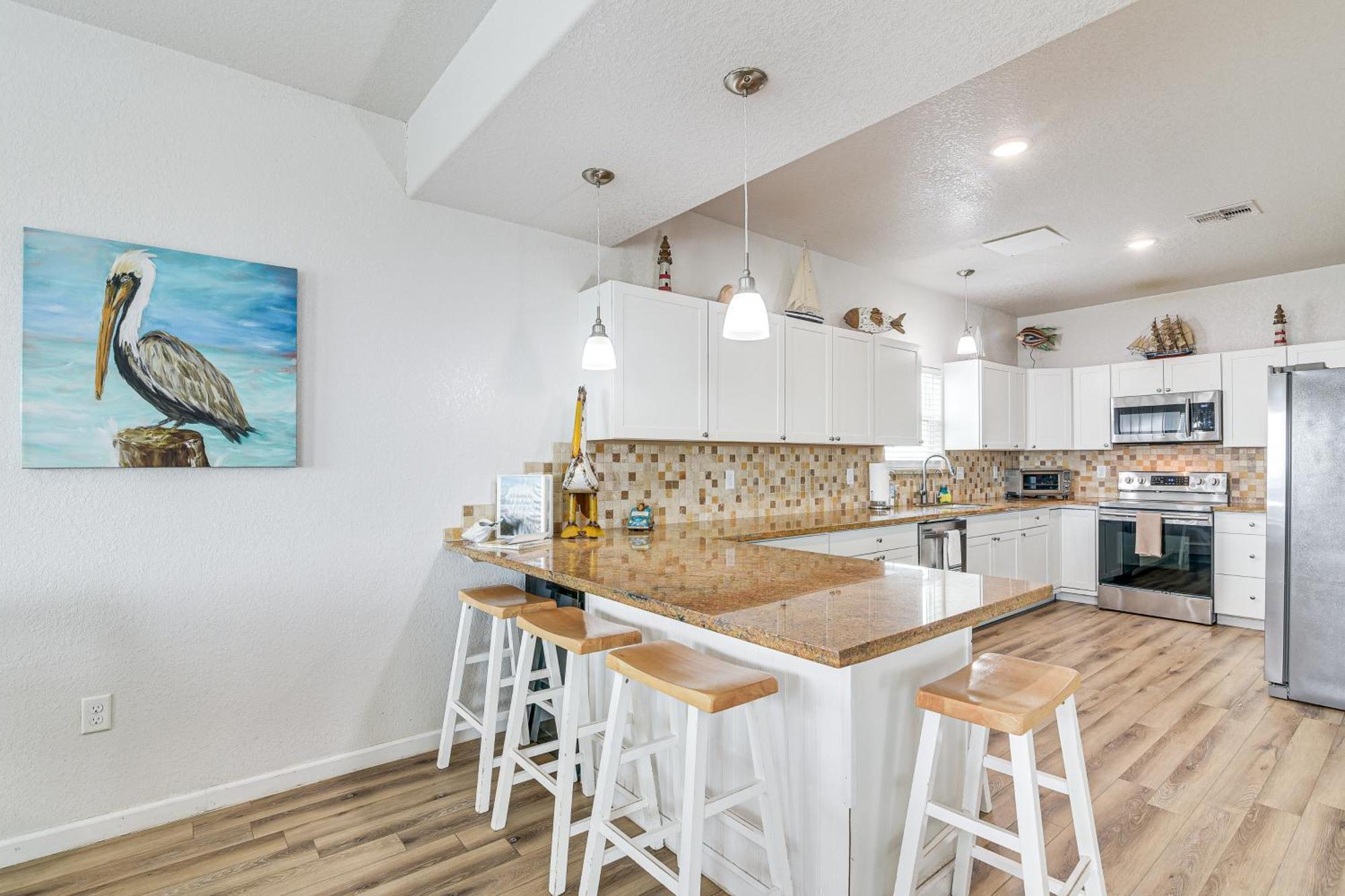 Beachfront Texas Retreat - 2 Decks, Patio And Views! Surfside Beach Exterior photo